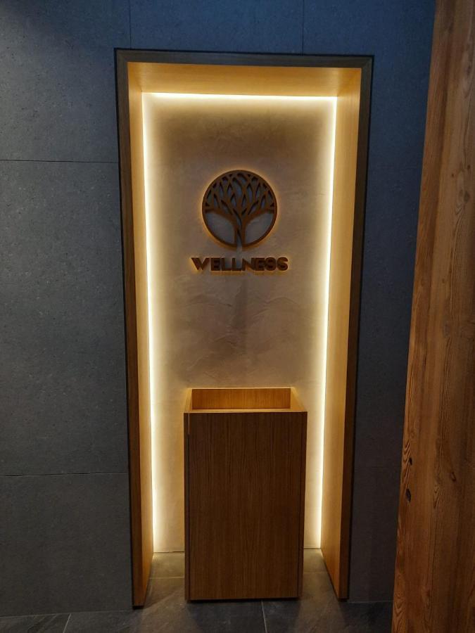 בורסא Hotel Ina מראה חיצוני תמונה